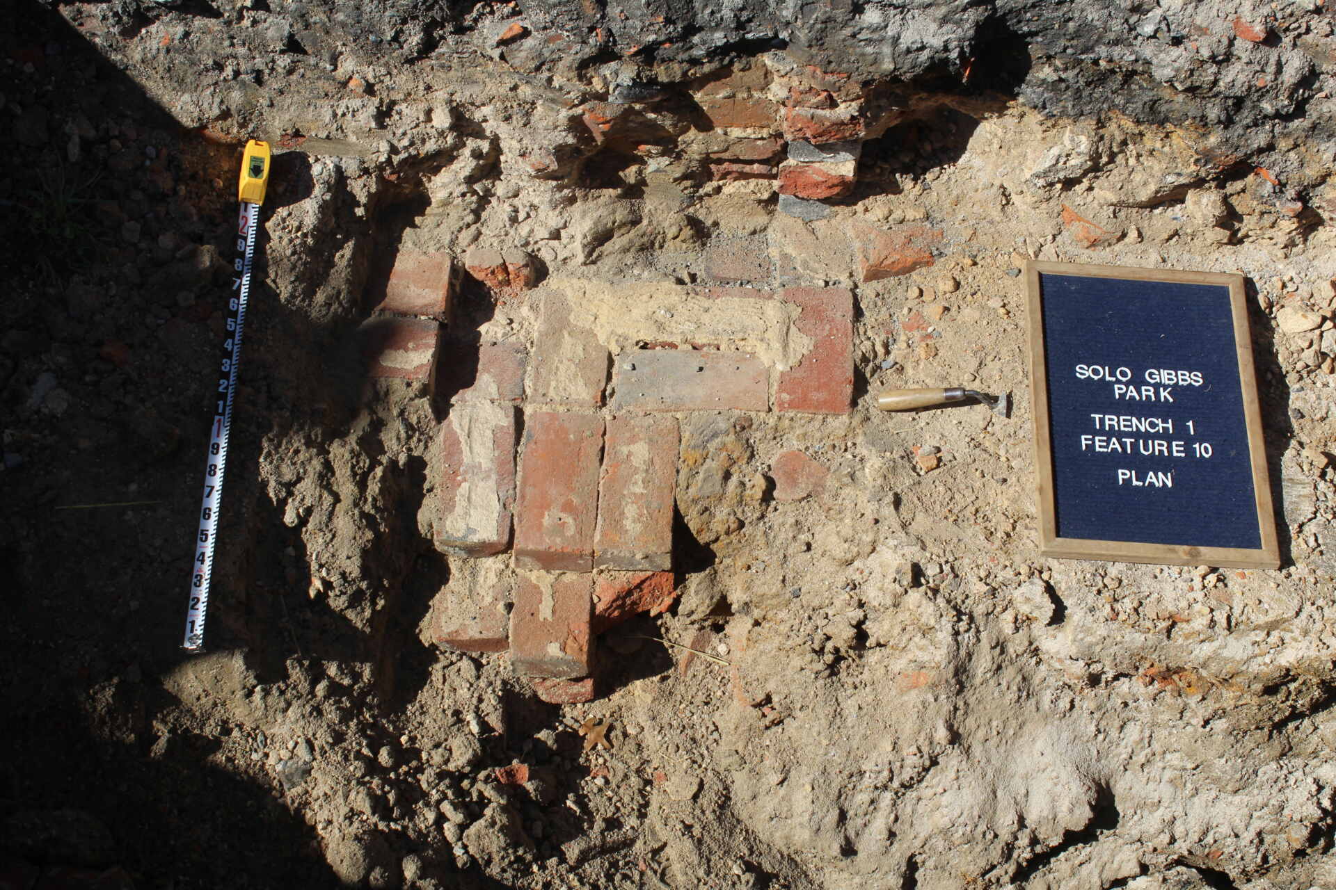 RK&K’s Cultural Resources team uncovered 19th-century artifacts from Baltimore’s Sharp Leadenhall neighborhood near M&T Bank Stadium.