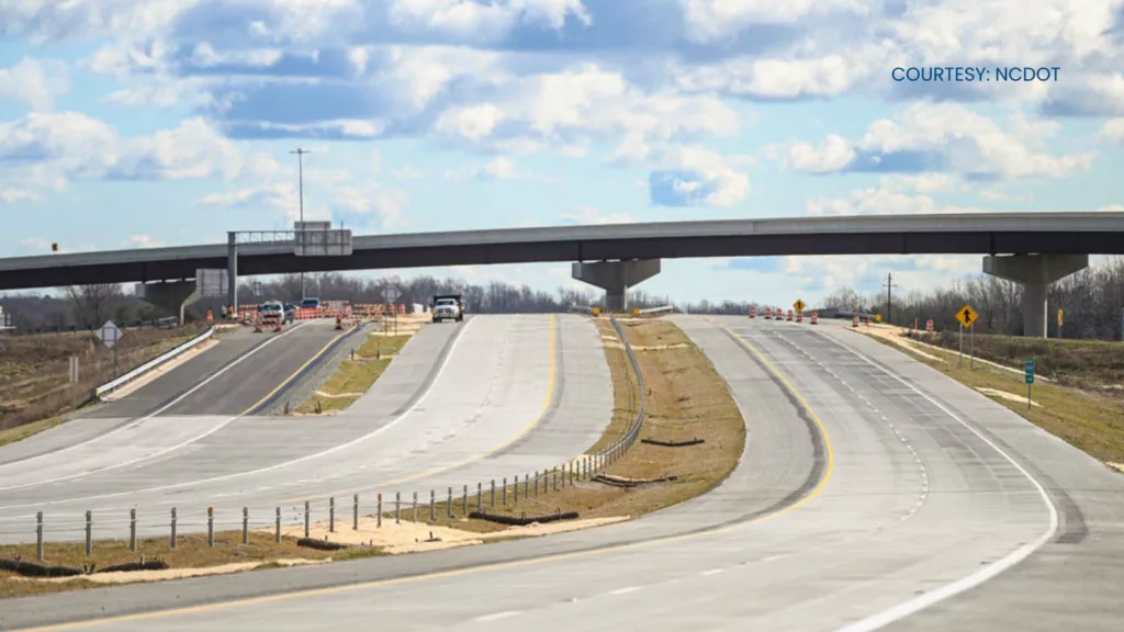 RK&K celebrated the ribbon-cutting for the final section of the Greensboro (NC) Urban Loop, which opened to traffic Monday.