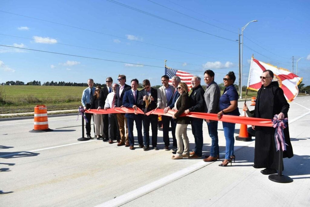 RK&K joined community and state officials for the ribbon-cutting of State Route 52 in Pasco County, Florida. RK&K was the prime consultant responsible for all Construction, Engineering, and Inspection (CEI) Services on the new section.